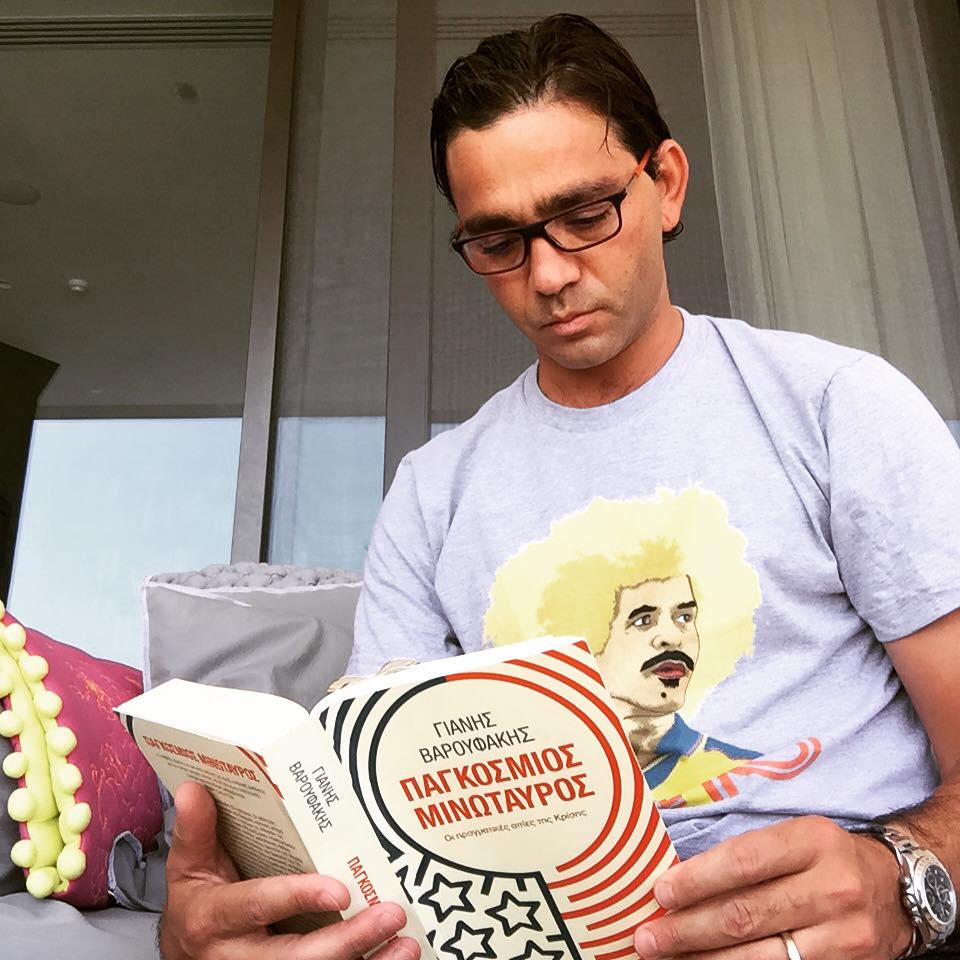 Yiannis Misirlis reading Varoufakis book